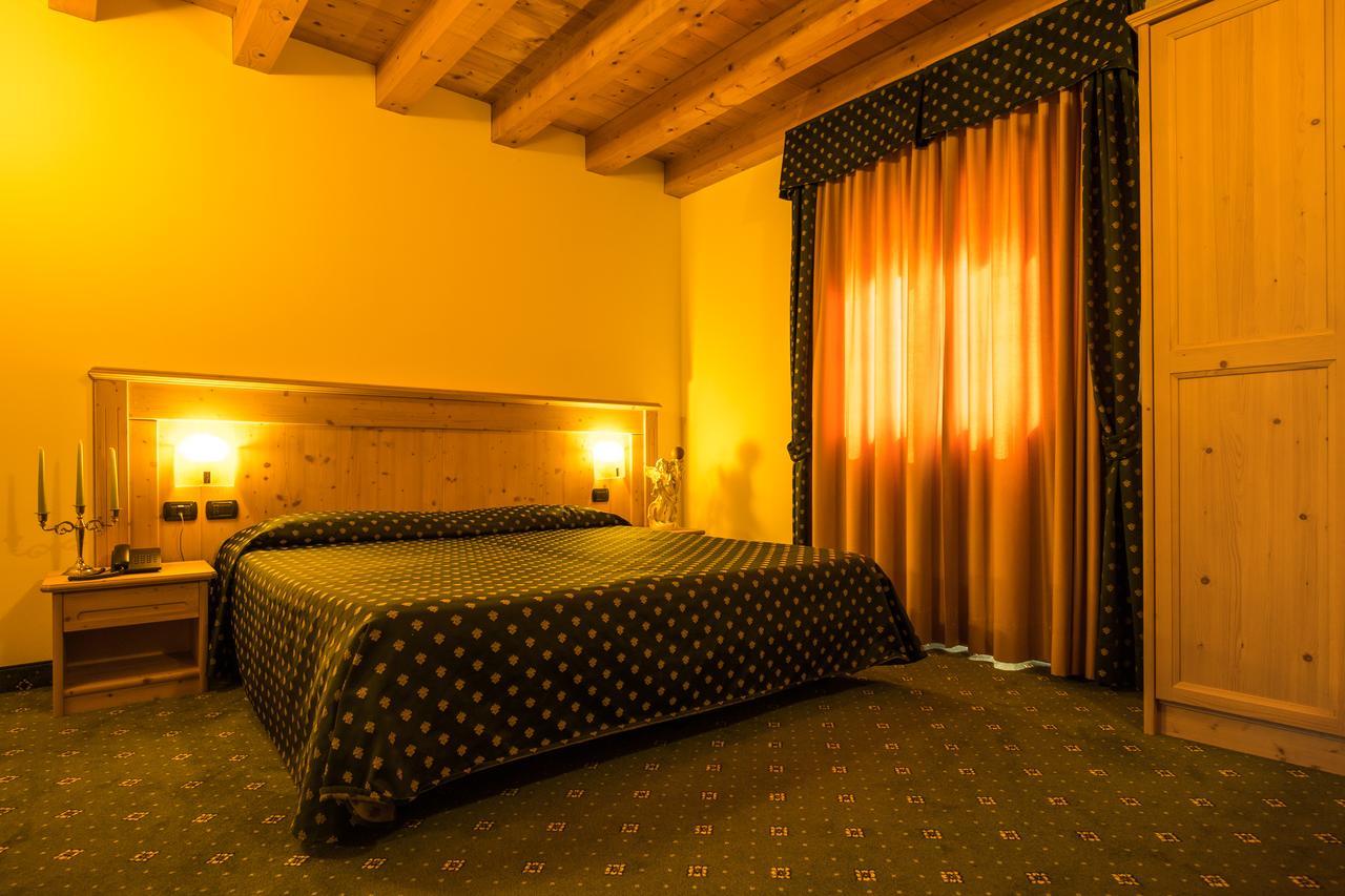 Hotel Dall'Ongaro Ghirano Exterior photo
